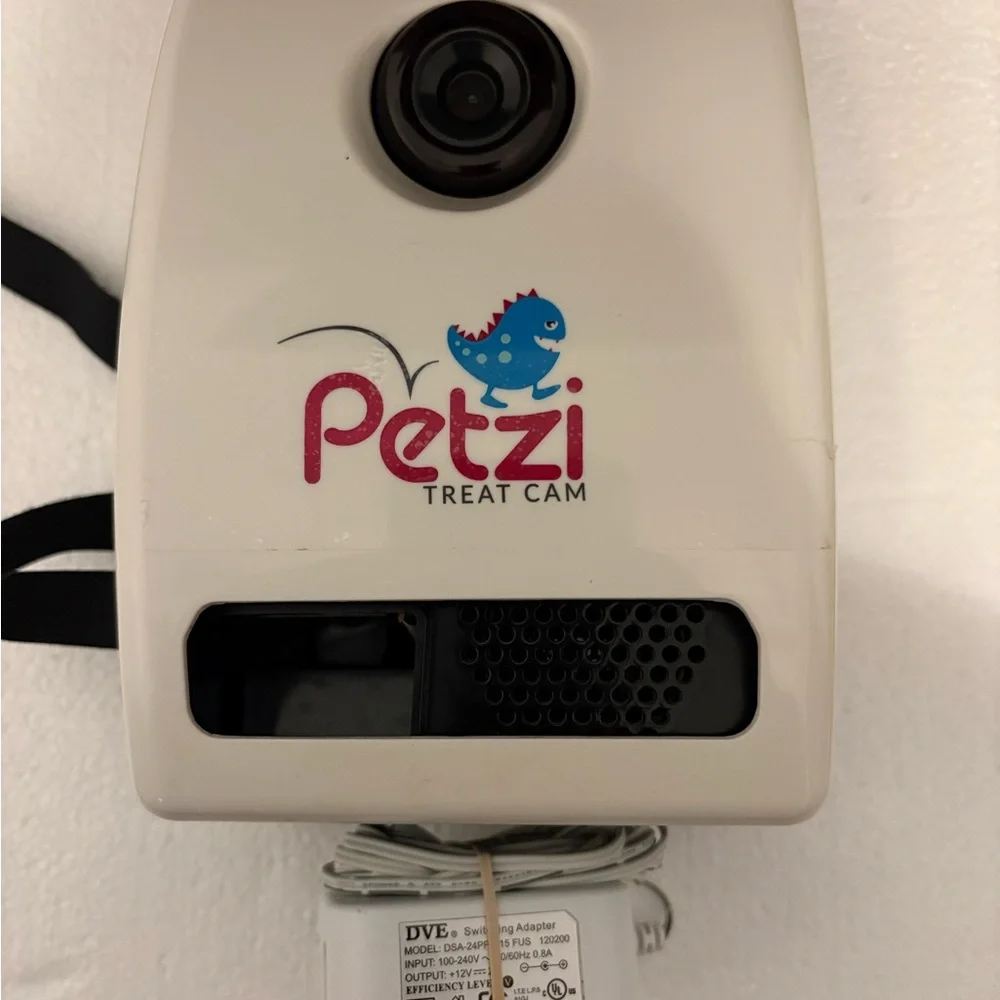 Petzi Treat Cam in White